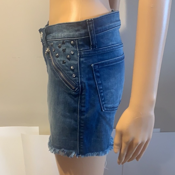 NWT studded jean shorts - Picture 2 of 7